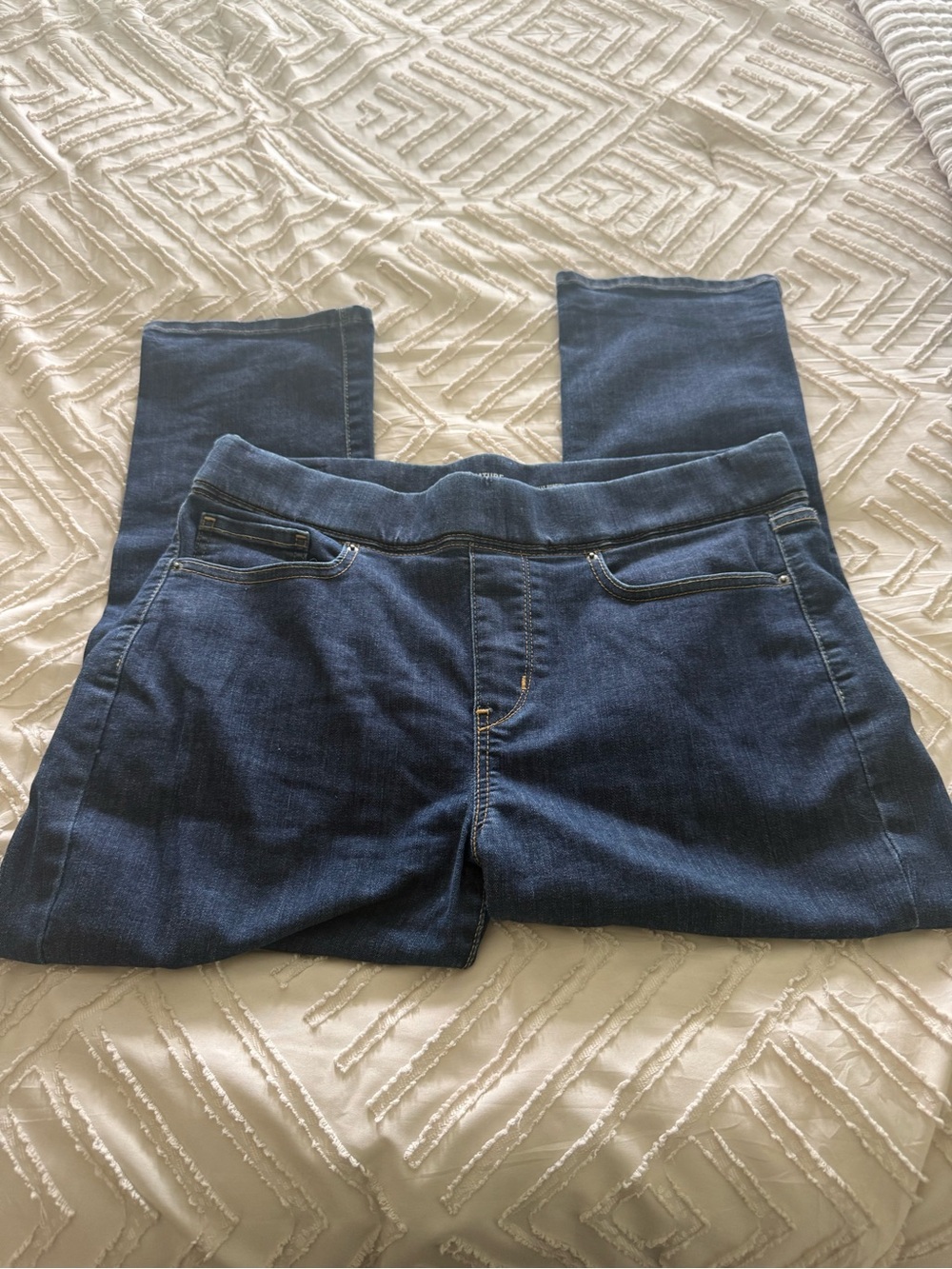 Signature by Levi Strauss Dark Blue Women's Stretch Denim Jean Capris Sz 12 NEW